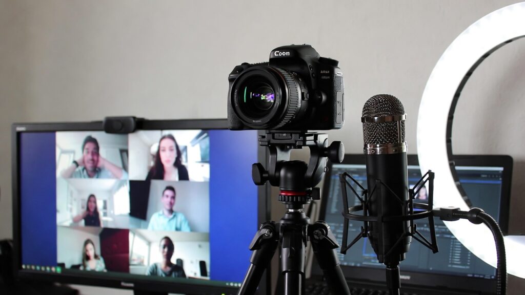 Technology and Tools for Webcam Models (Gear & Software Guide)